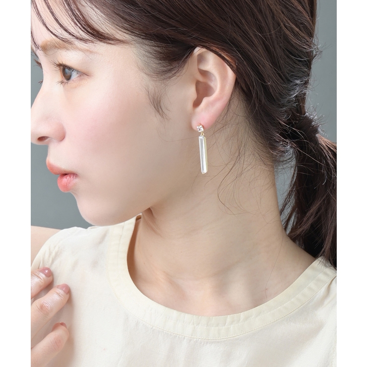キュービックジルコニア バーピアス 縦長 | VINGTAINE | 詳細画像2 
