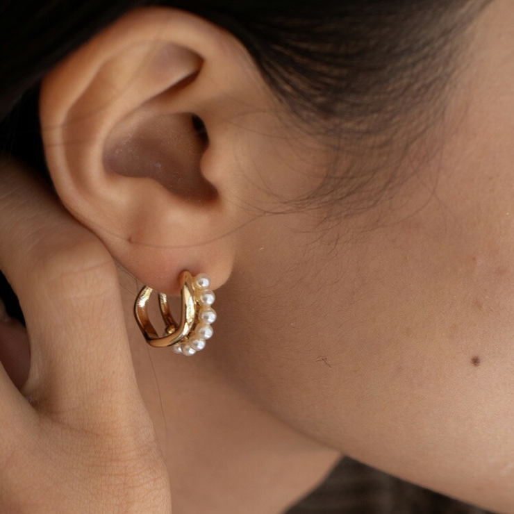 レイヤード風パールフープピアス | Vita Felice | 詳細画像4 