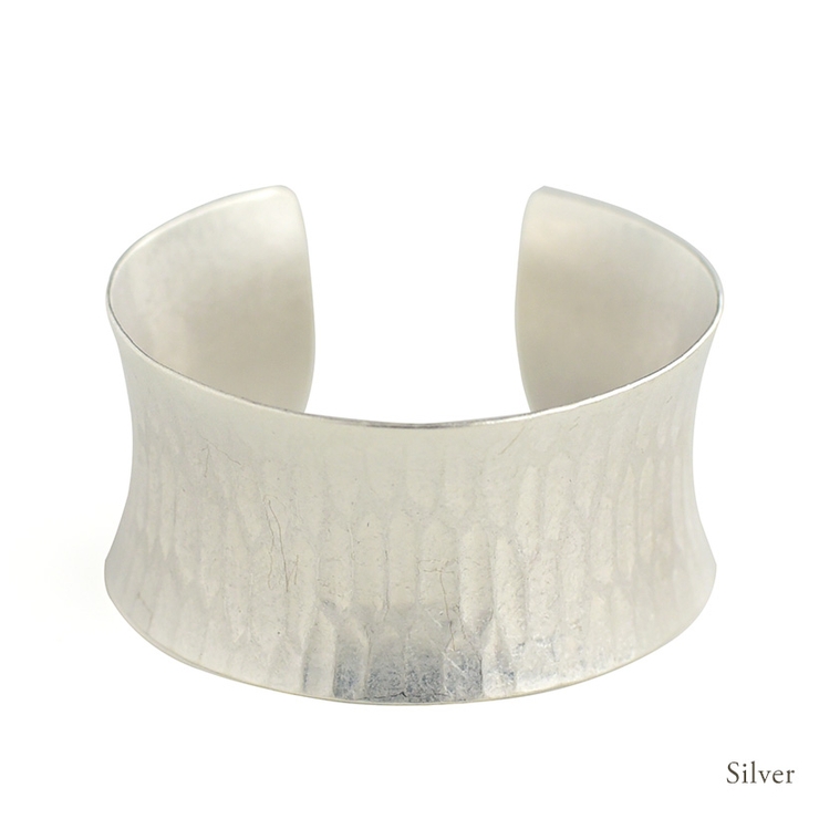 叩き加工ワイドバングルレディースブレスレットメタルジュエリーアクセサリープレゼント《ゴールド/シルバー》結婚式二次会パーティーladiesbracelet/banglevkoa-b375