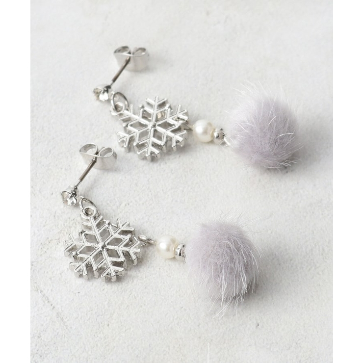 グレー(012) | 雪の結晶モチーフフロッキーピアス | grove