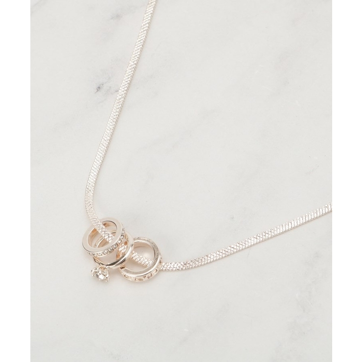 ピンクゴールド(005) | ミニトリプルリングスネークショートネックレス | SHOO・LA・RUE