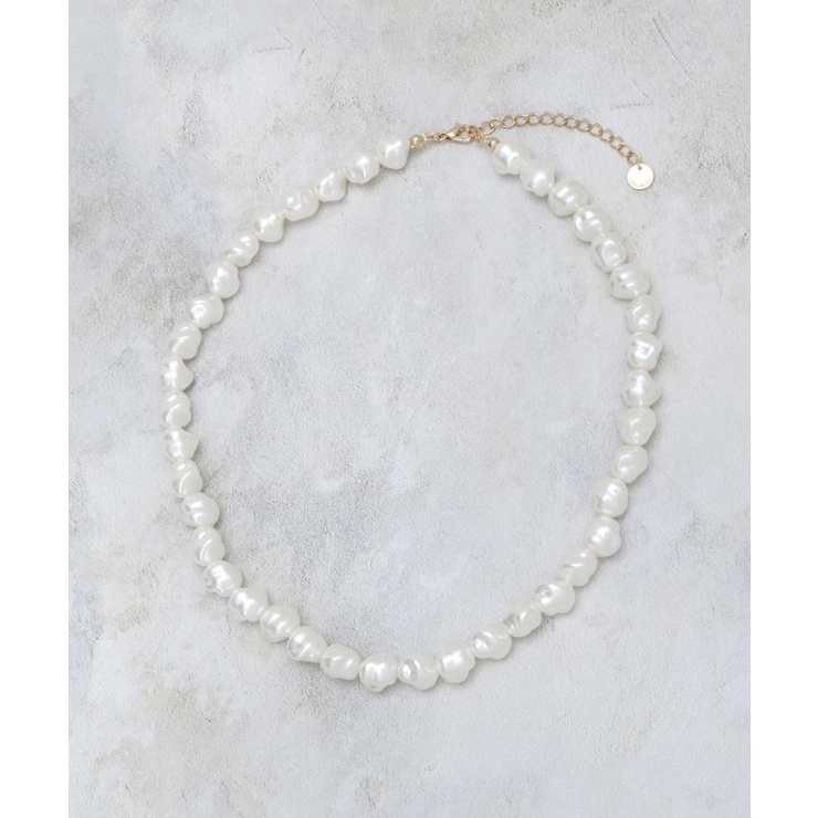 オフホワイト(003) | メタル×フェイクパール ショートネックレス | OPAQUE.CLIP