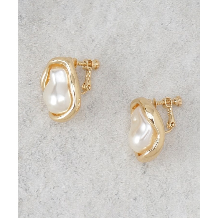 ゴールド(007) | メタルフレーム×フェイクパールイヤリング | OPAQUE.CLIP