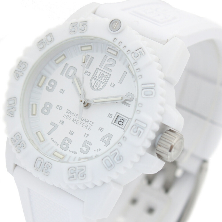 ルミノックス 7057 LUMINOX ネイビー 腕時計  ホワイトアウト[品番：WNKW0001116]｜WATCHLIST（ウォッチリスト）のレディースファッション通販｜SHOPLIST（ショップリスト）