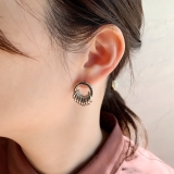 Motif Layered Pierce | feu | 詳細画像8