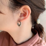 Motif Layered Pierce | feu | 詳細画像9