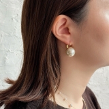 ピアス 樹脂パール 真鍮 | feu | 詳細画像3 