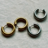 サージカルステンレス フープピアス シンプル | feu | 詳細画像3 