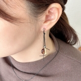 ブラックコード フックピアス 揺れる | feu | 詳細画像9 