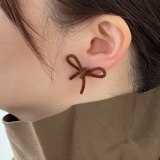 リボンピアス ベロア クラシカル | feu | 詳細画像3 