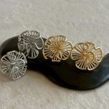 フラワーピアス メタル 大ぶり | feu | 詳細画像8 