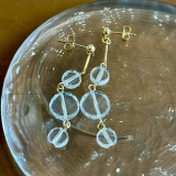 クリア | 揺れるピアス クリア樹脂 個性的 | feu