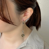 揺れるピアス クリア樹脂 個性的 | feu | 詳細画像13 