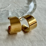 ゴールド | サージカルステンレス フープピアス アクリル樹脂 | feu