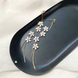 揺れる チェーンピアス 花びらイヤリング | SUNSHINE CLOSET | 詳細画像8 