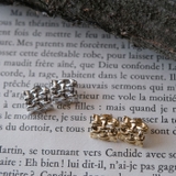 耳元を華やかに彩る!編み込みメタルモチーフピアス | aquagarage | 詳細画像12