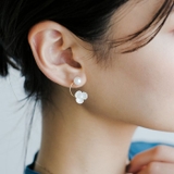 ゴールド | 耳元に上品な華やかさを添える！フラワーモチーフピアス | aquagarage