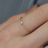 GOLD | クラシカルスクエアストーンピンキーリング | 4quince