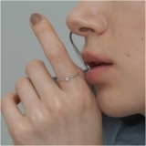 SILVER | クラシカルスクエアストーンピンキーリング | 4quince