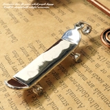 今にも走り出しそうなスケートボードモチーフペンダントトップ 【スケボー ペンダン… | laplateriashu | 詳細画像1