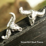 角が光る!牛頭蓋骨型スタッドピアス アクセサリー | YUKATANゆかたん | 詳細画像1