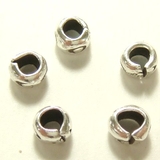 シルバーパーツ5個で1セット 直径3 8ｍｍタイプで横に楕円の模様が描かれた小さ… | YUKATANゆかたん | 詳細画像1 