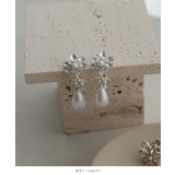 イヤリング 結婚式 アクセサリー お呼ばれ おしゃれ 樹脂パール ビジュー | AUNI | 詳細画像2 