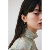 ダルメタルアシンメトリードロップモチーフピアス | AZUL BY MOUSSY | 詳細画像1