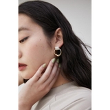 FAUX LEATHER × METAL EARRINGS | AZUL BY MOUSSY | 詳細画像6