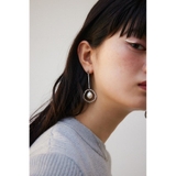 SLV | アシンメトリーパールピアス | AZUL BY MOUSSY