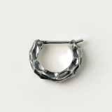 燻し 槌目 デザイン フープ ピアス 片耳用 1個売り | シルバーアクセサリーBinich | 詳細画像2