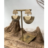 カーキ | ハーフラウンドピアス emouv ピアス | BUYSENSE