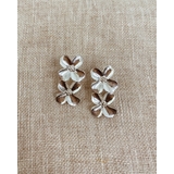 シルバー | 2連ライラックフラワーピアス emouv ピアス | BUYSENSE