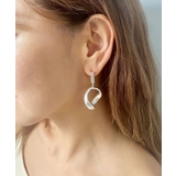 シルバー | オーバルツイストピアス emouv ピアス | BUYSENSE