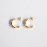 エメラルドグリーンフープピアス emouv by | BUYSENSE | 詳細画像1 