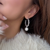 チェーンフープパールピアス emouv by | BUYSENSE | 詳細画像1 