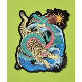 マルチ | 【カヤ】龍虎ステッカー《鈴木ひょっとこ×倭物やカヤ》 | アミナコレクション 