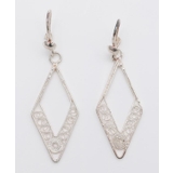 シルバー | 【欧州航路】銀細工マルタフィグリー ダイヤライトピアス | アミナコレクション 