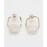 ホワイト | 【マウナロア】スクエアビーズピアス | アミナコレクション 