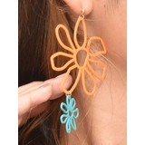 【チャイハネ】2トーンカラーフラワーピアス 韓国 | アミナコレクション  | 詳細画像1 