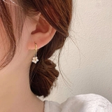 ピアス フラワーモチーフ フープ チェーン | Decorative  | 詳細画像1 