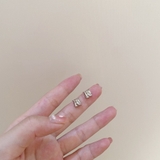 スクエアビジューピアス | Doux Belle  | 詳細画像4 