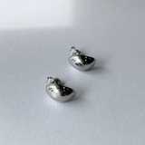 シルバー | プランプビーンズステンレスピアス ドロップ 涙型 | FACION