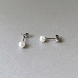 シルバー | 一粒パールステンレススタッドピアス 真珠 両耳 | FACION