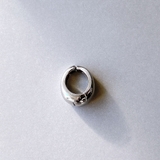 シルバー スモール | 片耳用ドロップステンレスワンタッチフープイヤリング イヤーカフ サージカルステン… | FACION