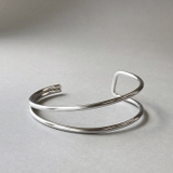 シルバー | ダブルメタルラインステンレスブレスレット バングル アレルギー対応 | FACION