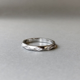 シルバー | ジルコニアストーン付ダイヤカットステンレスリング 指輪 アレルギー対応 | FACION