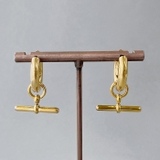 ゴールド | T字チャームワンタッチフープステンレスピアス アレルギー対応 つけっぱなし | FACION