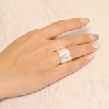 幅広エンボスソフトメタルリング 指輪 シルバー | FACION | 詳細画像4 