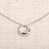 シルバー | ムーンプランプメタルネックレス プチペンダント月シンプル定番ペンダント人気トレン… | FACION